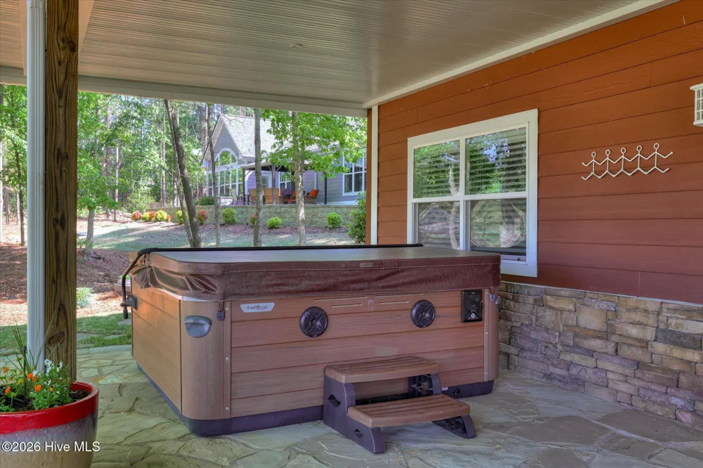 127 Laurens Drive Mccormick, SC 29835