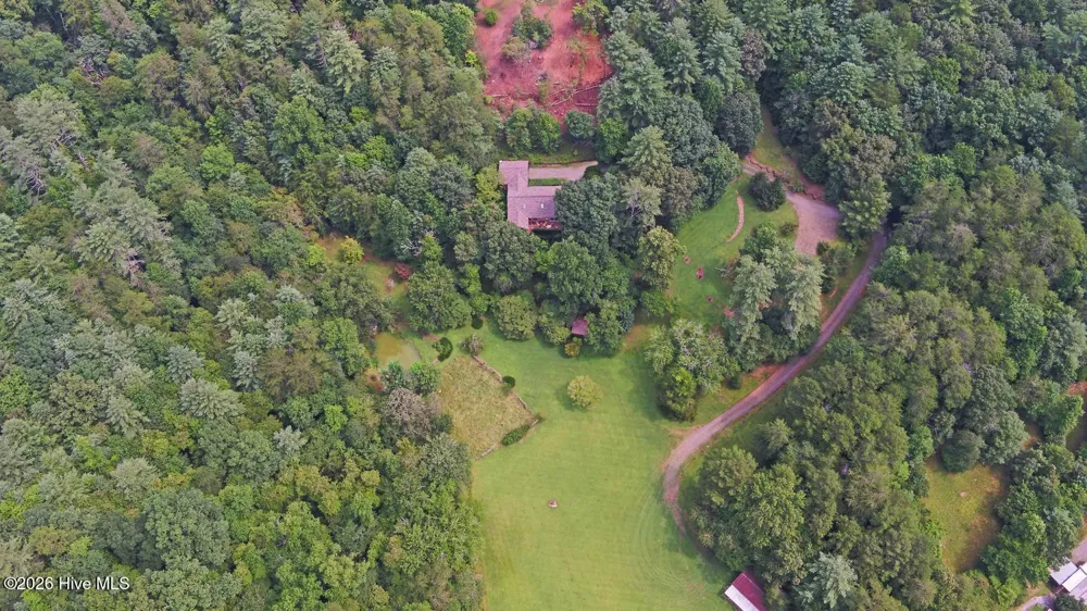 475 Rivercane Road Brasstown, NC 28902