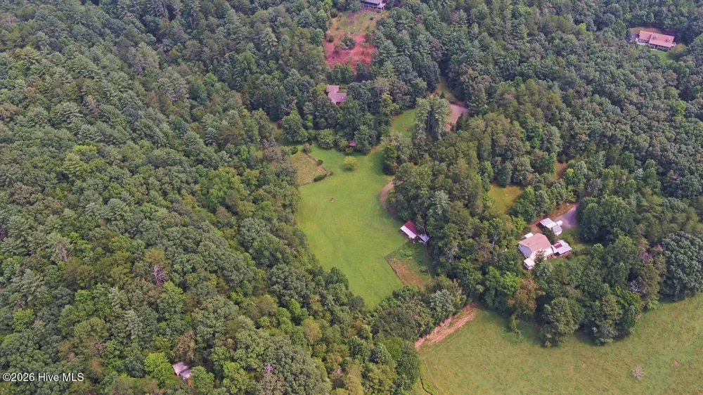 475 Rivercane Road Brasstown, NC 28902