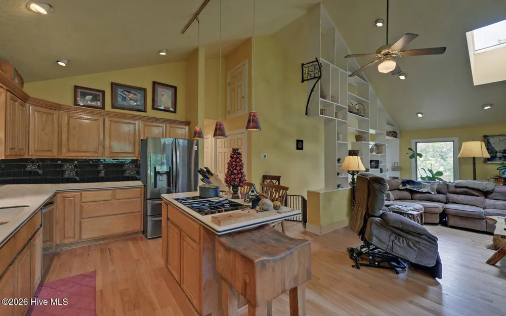 475 Rivercane Road Brasstown, NC 28902