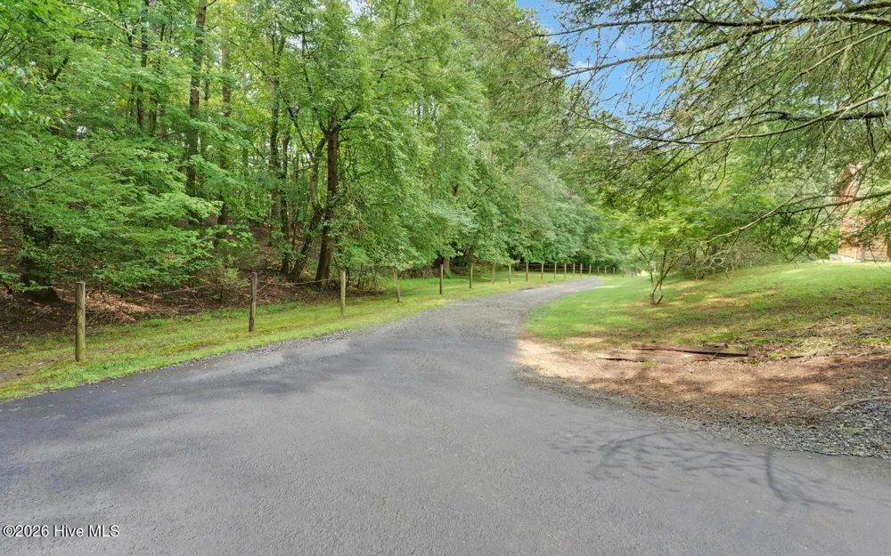 475 Rivercane Road Brasstown, NC 28902