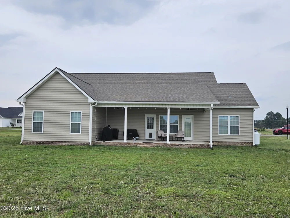 91 Country Cove Lane Clinton, NC 28328