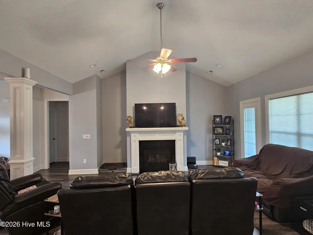 91 Country Cove Lane Clinton, NC 28328