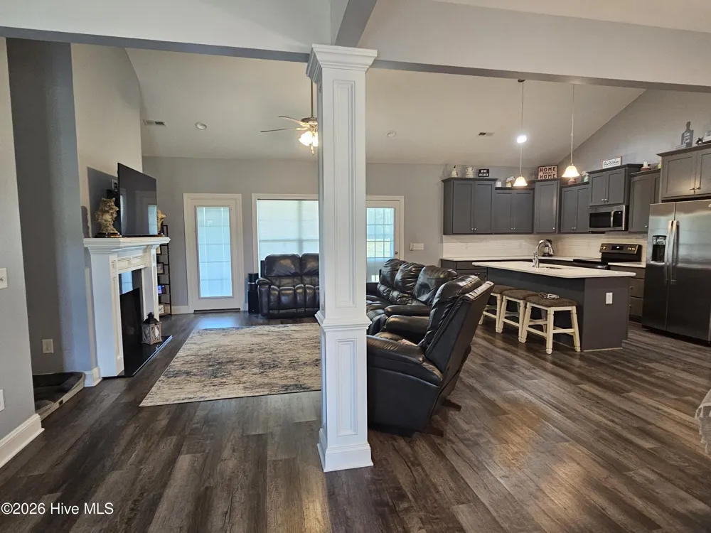 91 Country Cove Lane Clinton, NC 28328