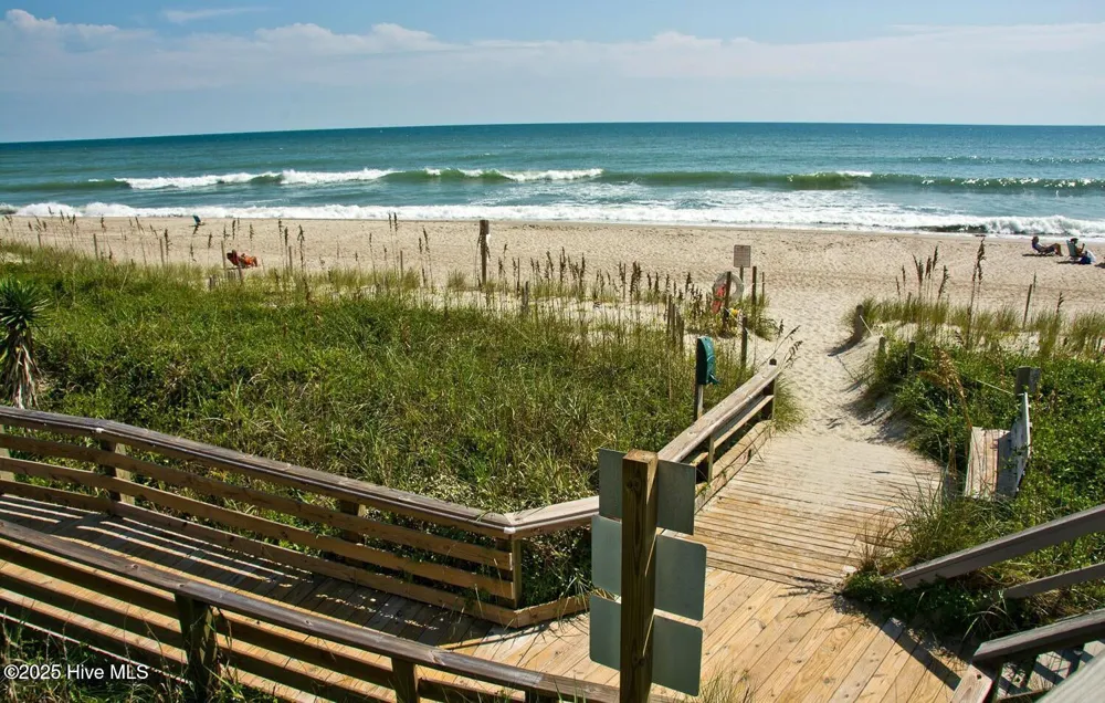 117 White Ash Drive Pine Knoll Shores, NC 28512