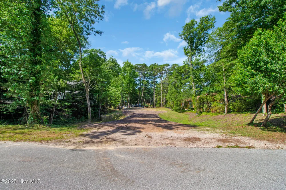 117 White Ash Drive Pine Knoll Shores, NC 28512