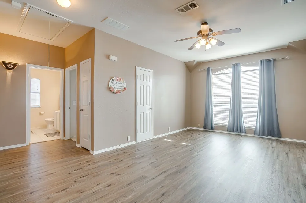 6509 Nottinghill Court North Richland Hills, TX 76180