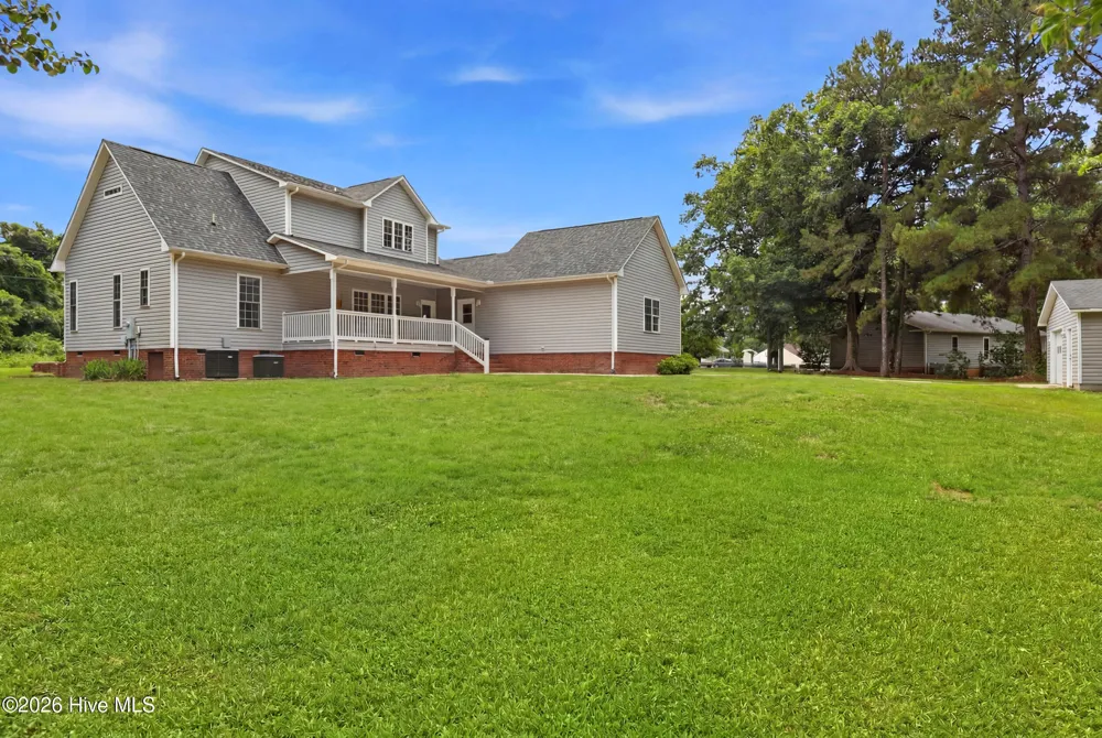 110 Baysden Road Chinquapin, NC 28521