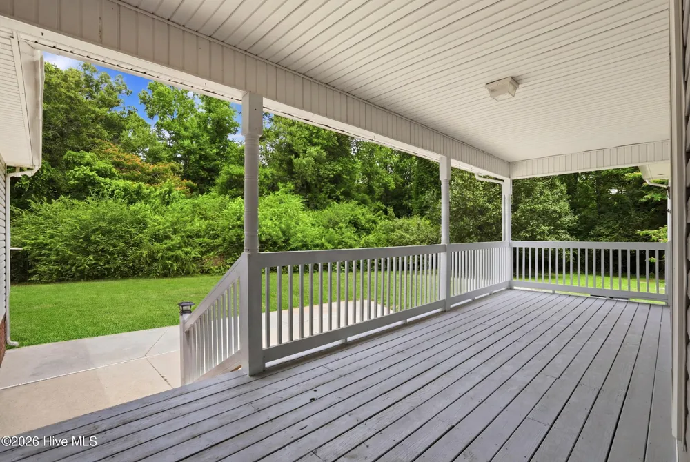 110 Baysden Road Chinquapin, NC 28521