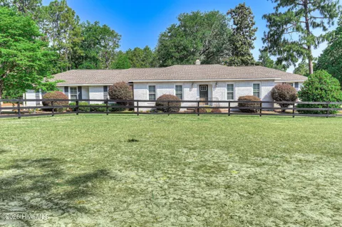 1749 Huntsman Drive