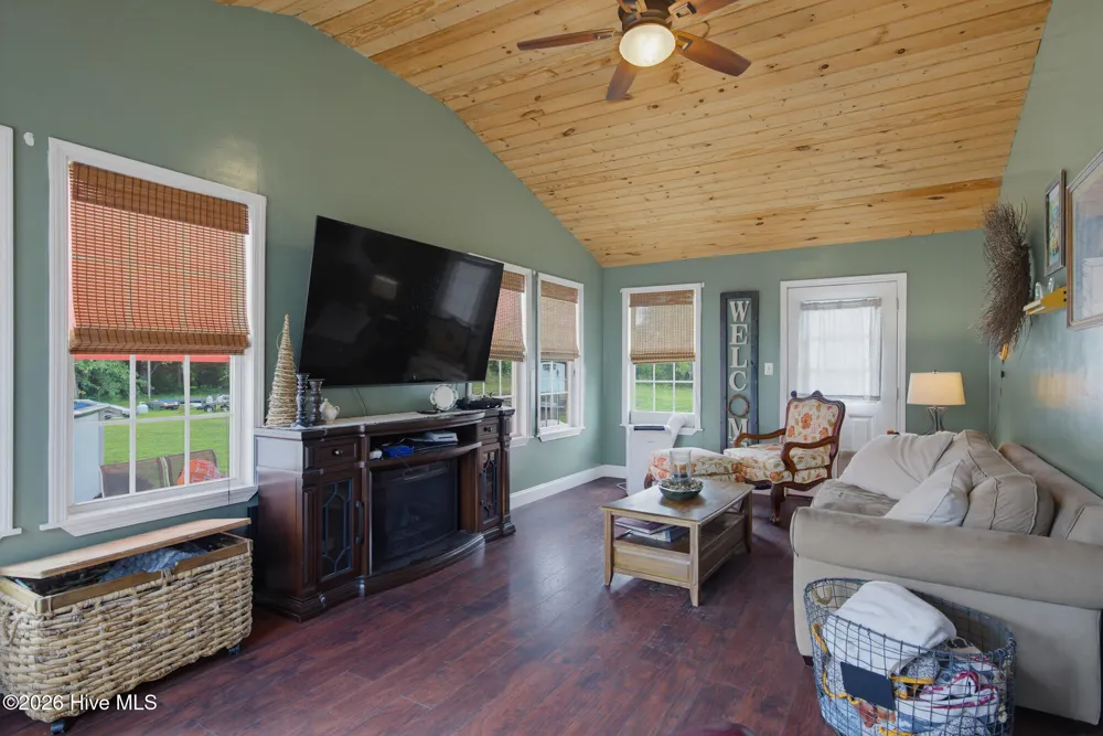 388 Comfort Road Richlands, NC 28574