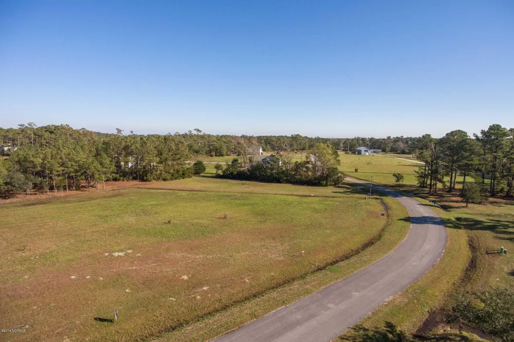 122 Jade Street Beaufort, NC 28516