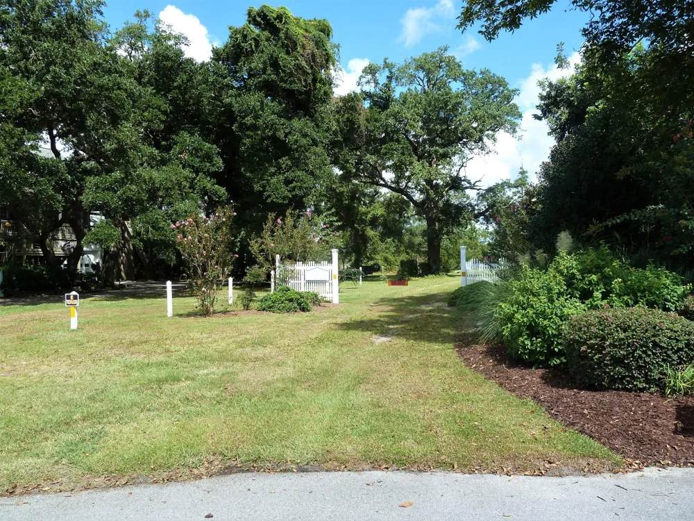 122 Jade Street Beaufort, NC 28516