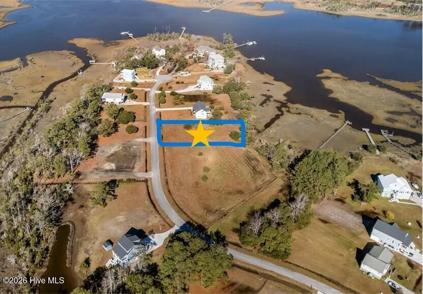 122 Jade Street Beaufort, NC 28516