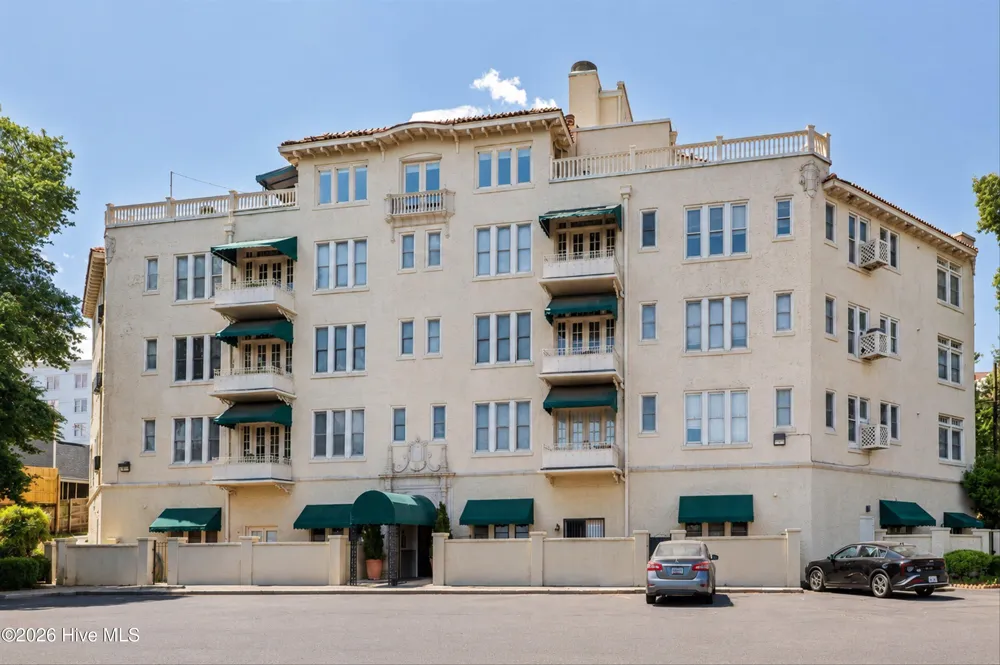 2068 Walton Way #201 Augusta, GA 30904