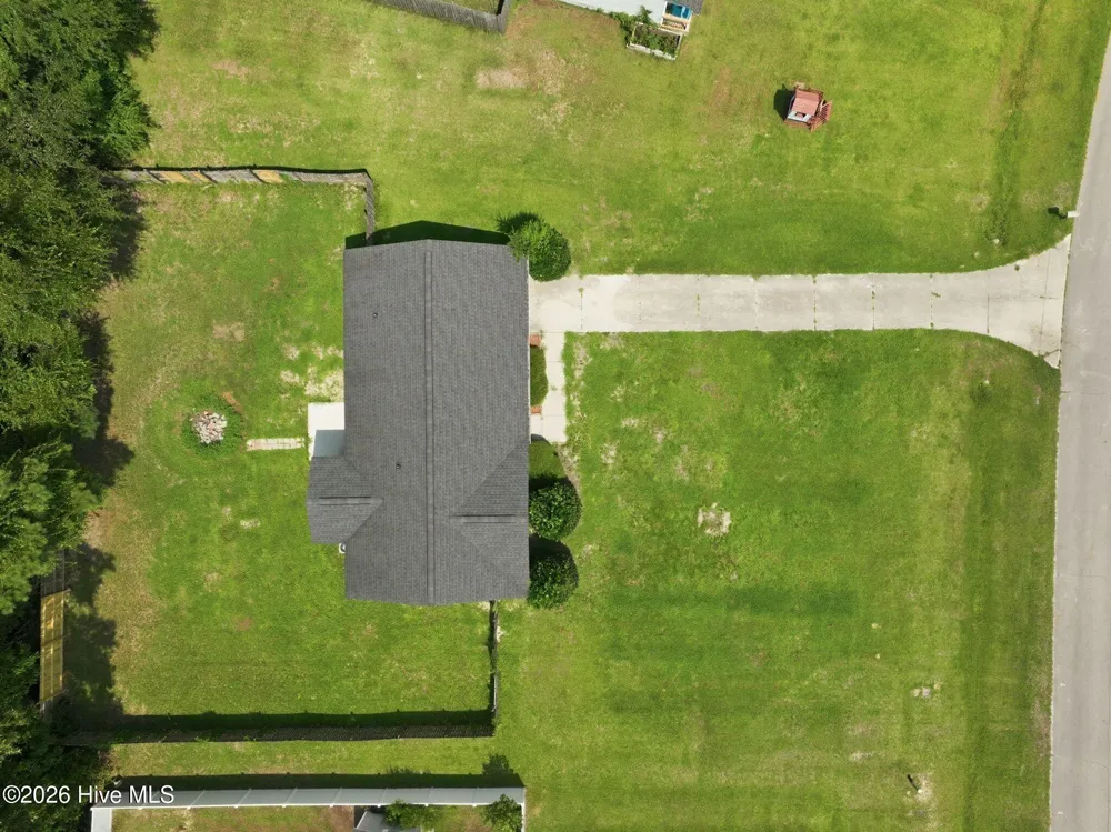 114 Pear Tree Lane Richlands, NC 28574