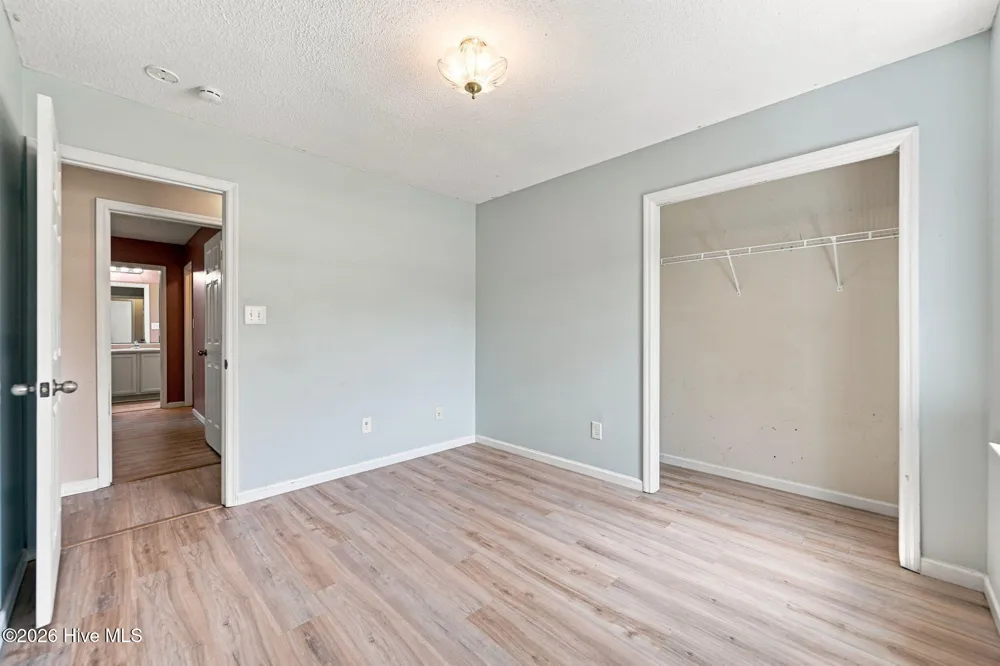 114 Pear Tree Lane Richlands, NC 28574