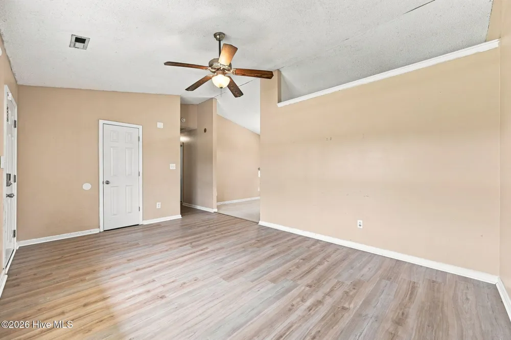 114 Pear Tree Lane Richlands, NC 28574