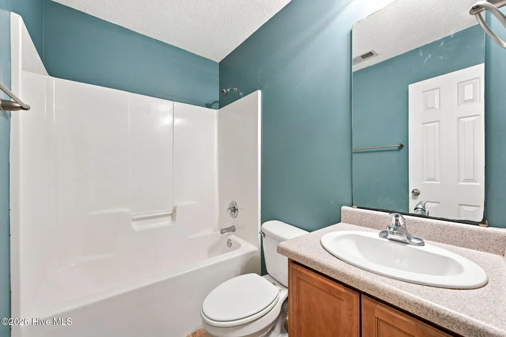 114 Pear Tree Lane Richlands, NC 28574