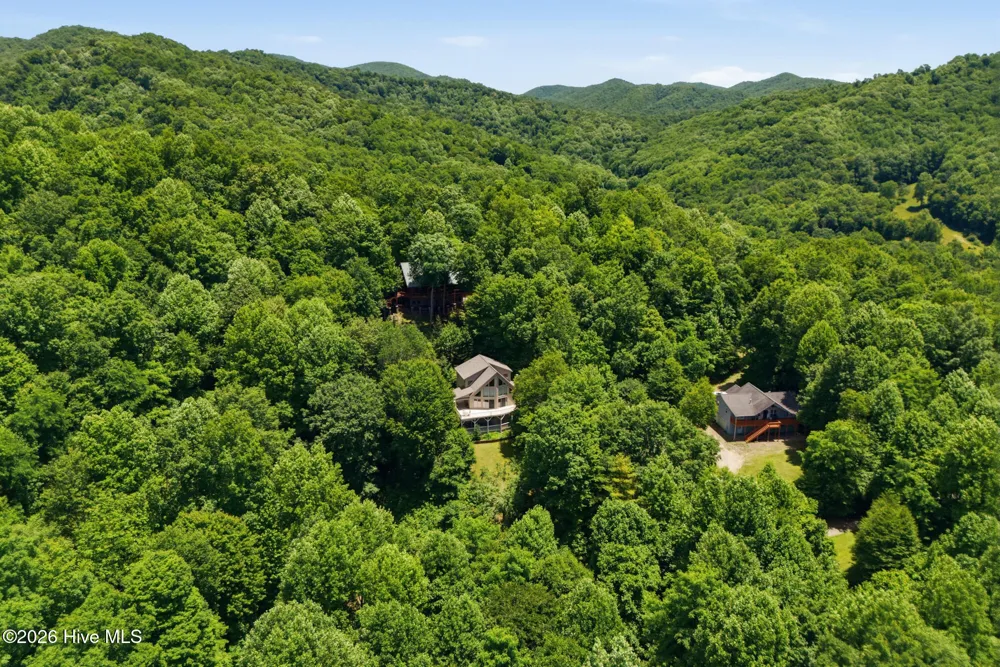 820 Chimney Ridge Drive Topton, NC 28781