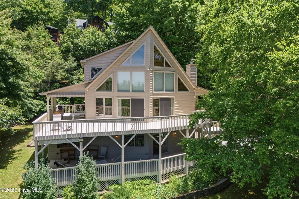 820 Chimney Ridge Drive Topton, NC 28781