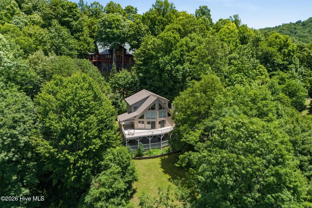 820 Chimney Ridge Drive Topton, NC 28781