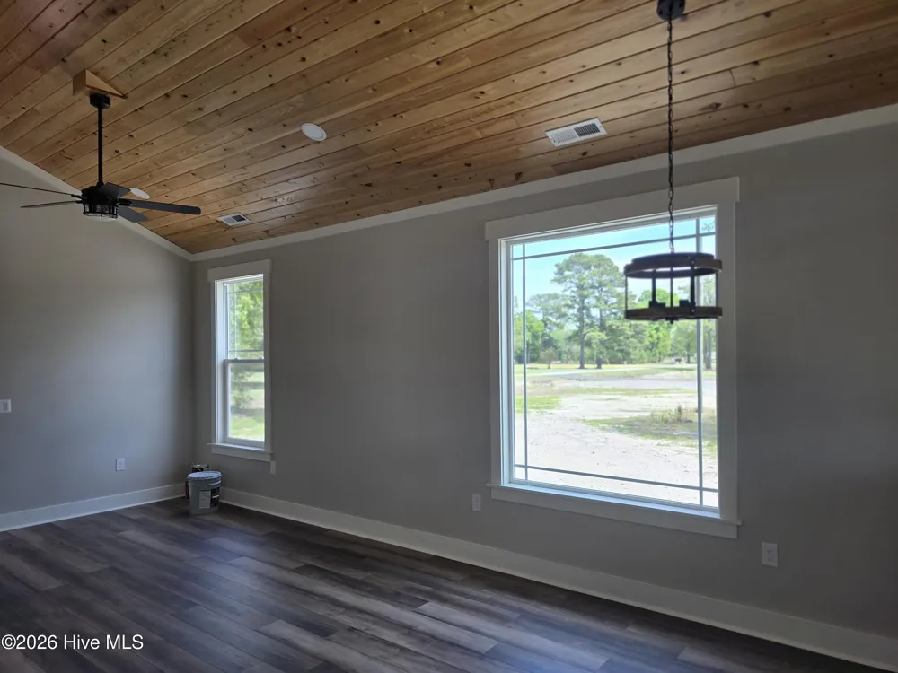 579 Stokestown Road Wallace, NC 28466