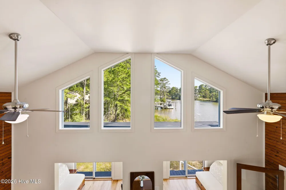 954 Fork Point Road Oriental, NC 28571