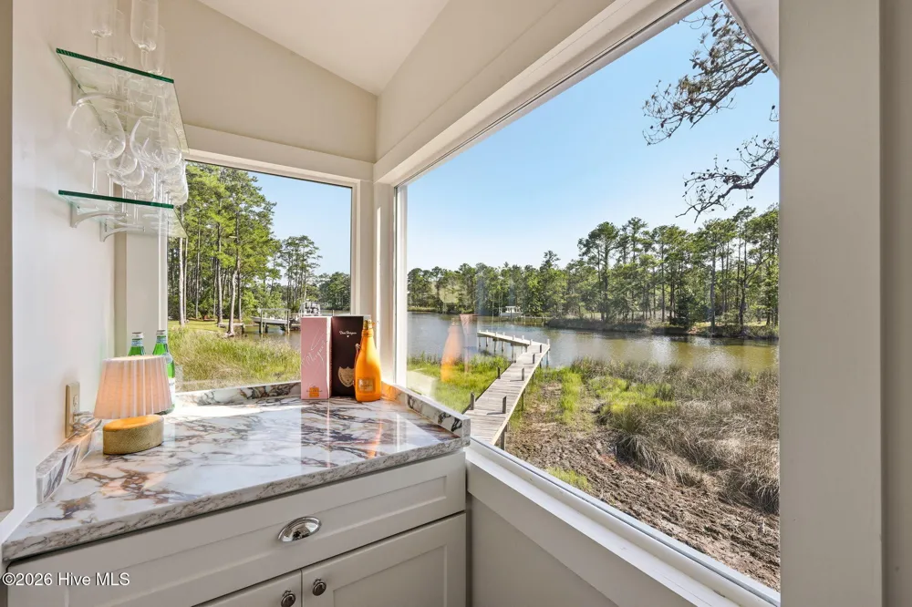 954 Fork Point Road Oriental, NC 28571