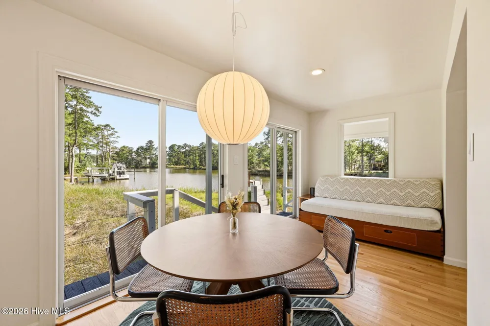 954 Fork Point Road Oriental, NC 28571