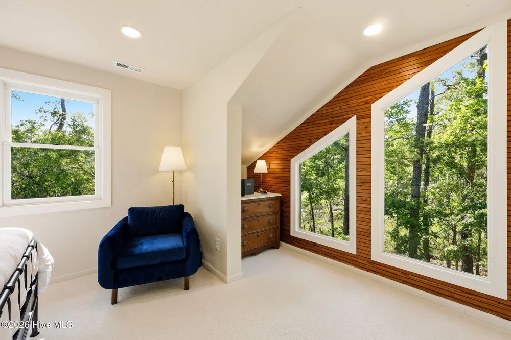 954 Fork Point Road Oriental, NC 28571