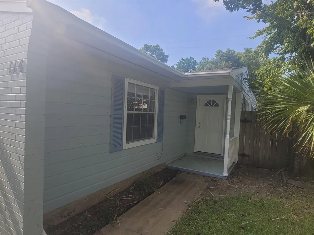 114 Dolphin Avenue Galveston, TX 77550