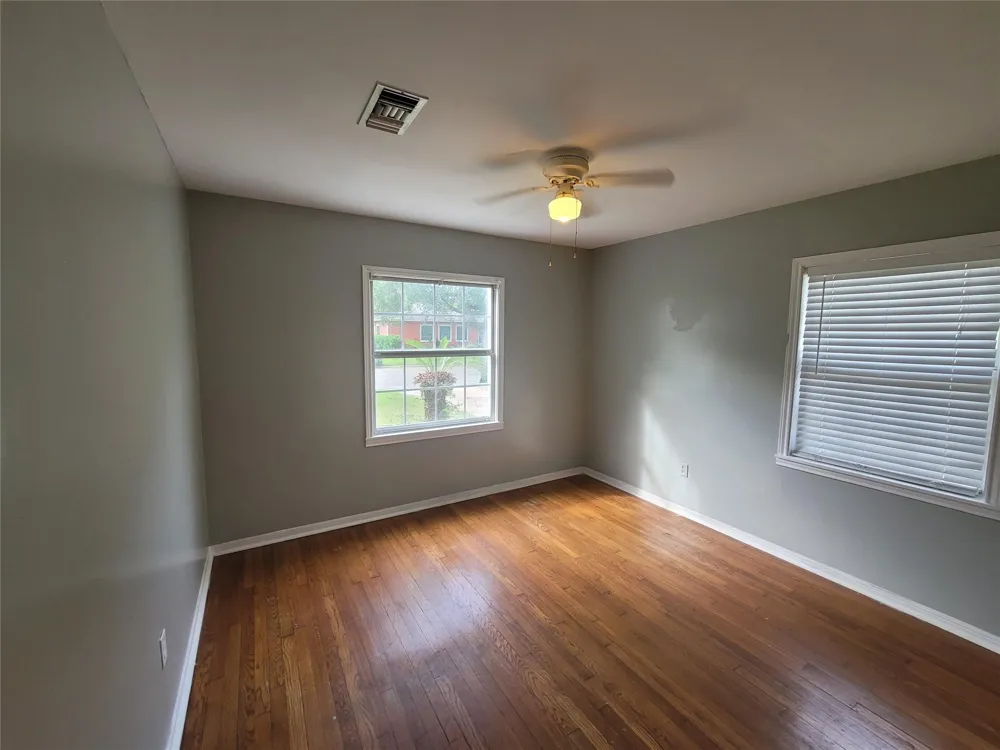 114 Dolphin Avenue Galveston, TX 77550
