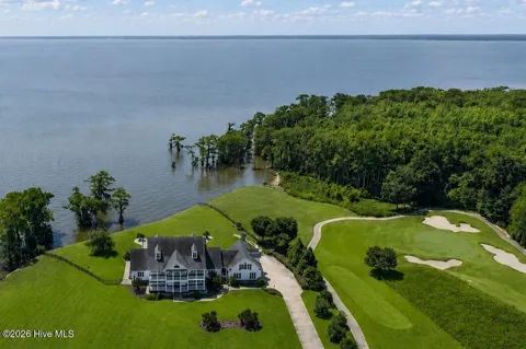 124 Queensview Court