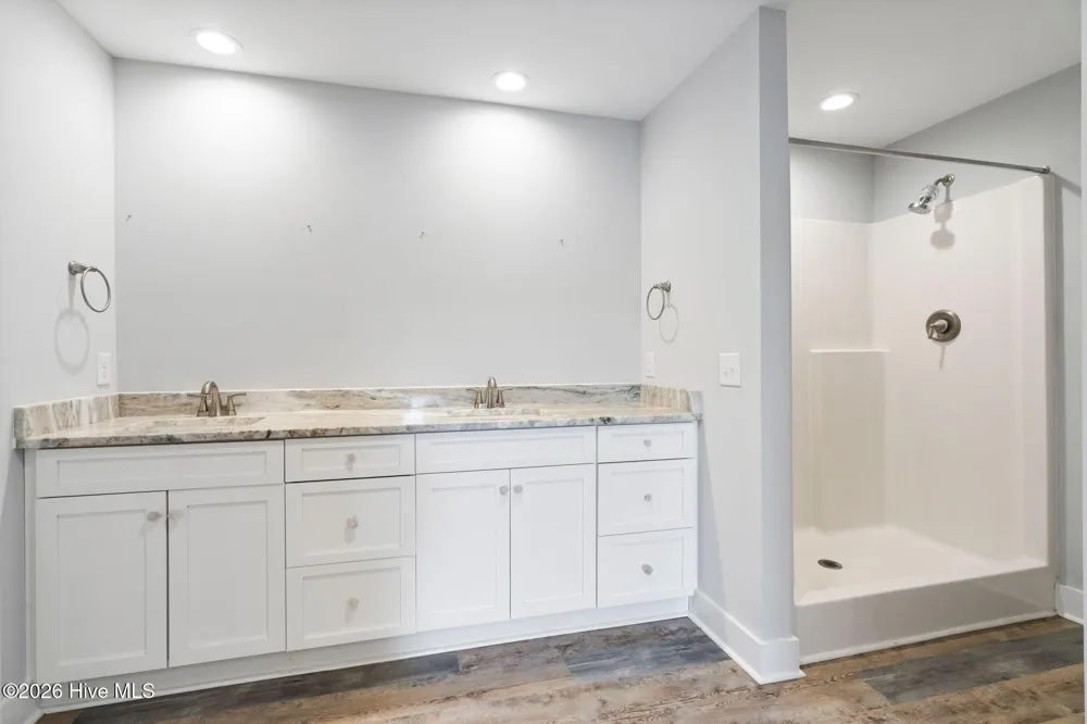 107 Whispering Pine Lane Holly Ridge, NC 28445