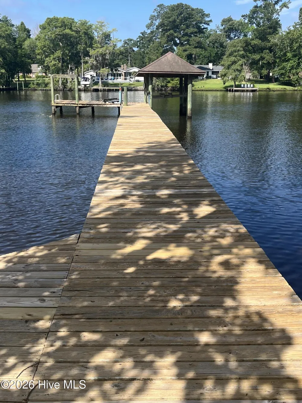 609 Creekwood Drive Trent Woods, NC 28562