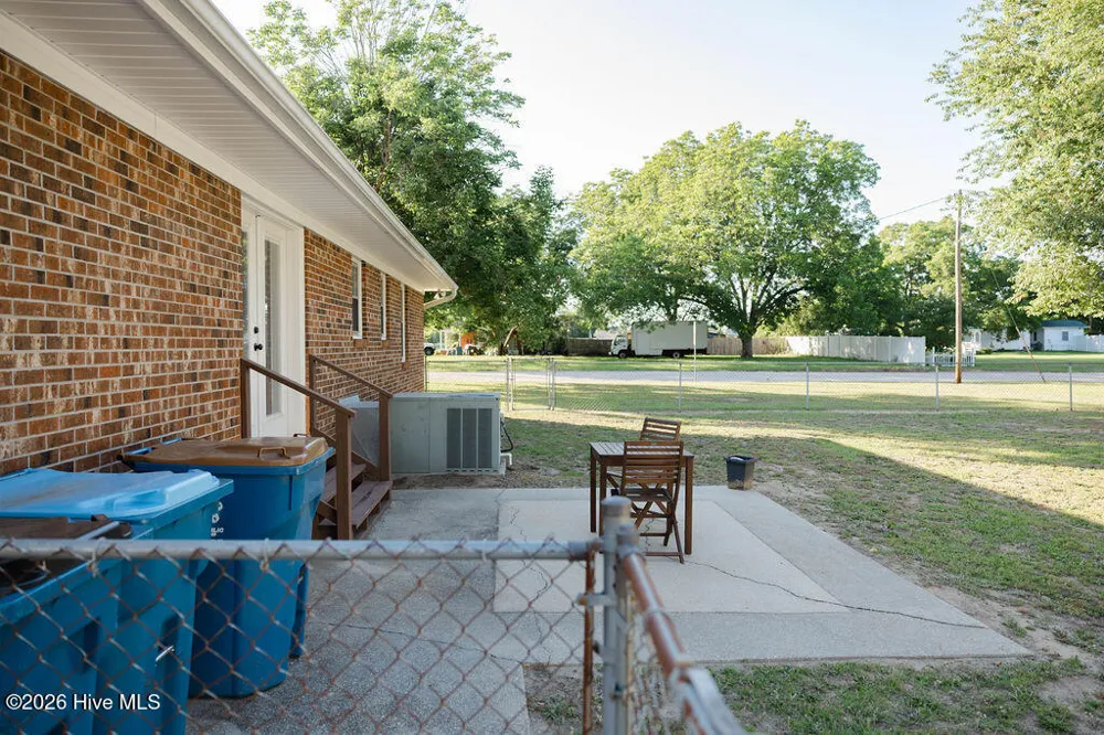 1612 Fairground Road Dunn, NC 28334