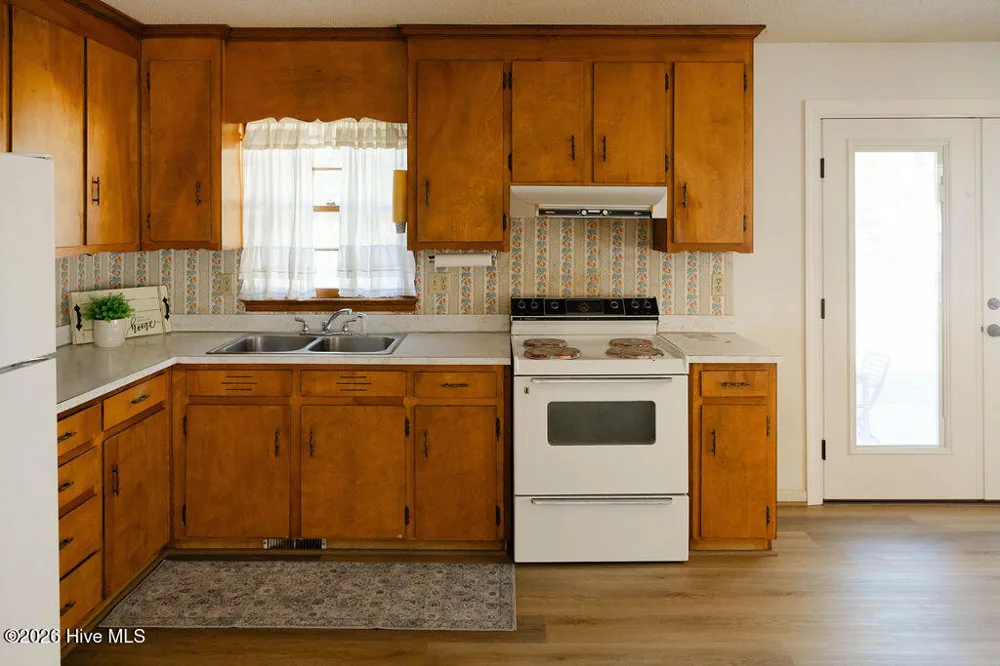 1612 Fairground Road Dunn, NC 28334