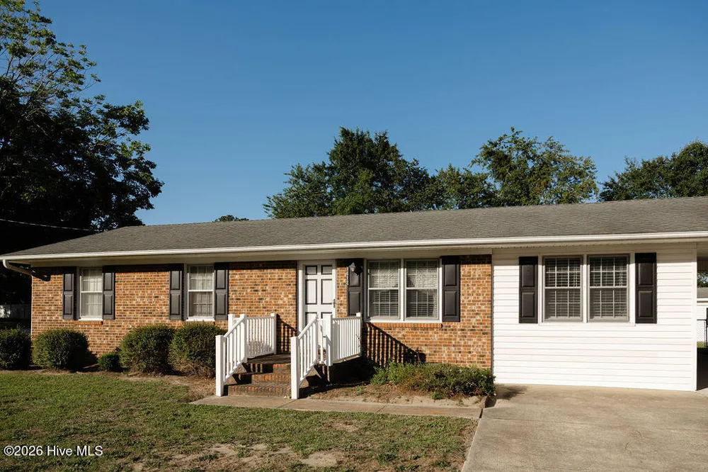 1612 Fairground Road Dunn, NC 28334