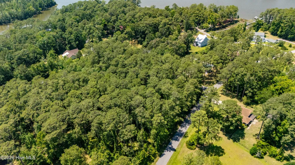 4001& 4003 Schooner Circle Oriental, NC 28571