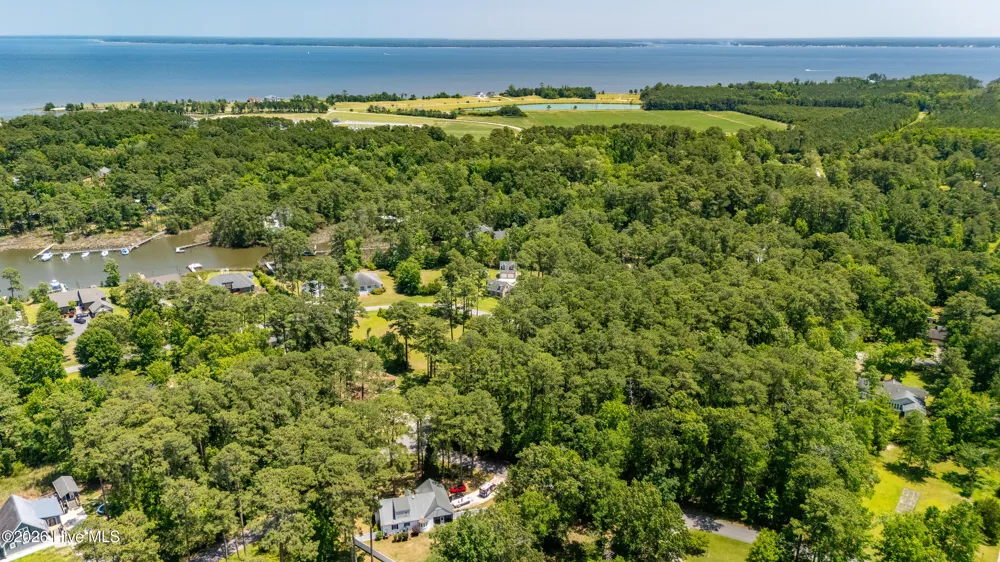 4001& 4003 Schooner Circle Oriental, NC 28571