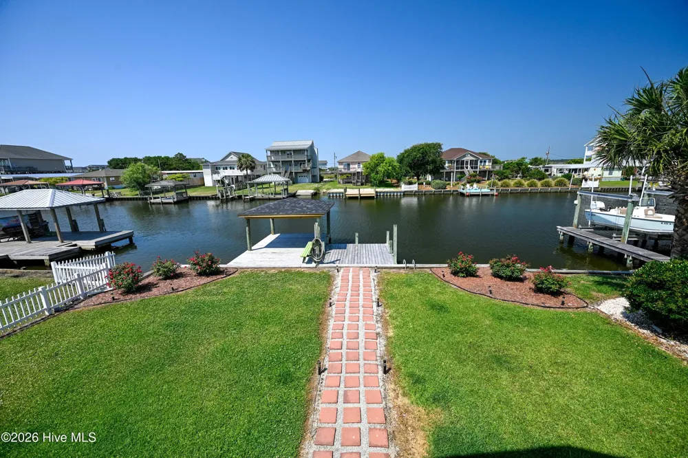 1041 1st Street Surf City, NC 28445