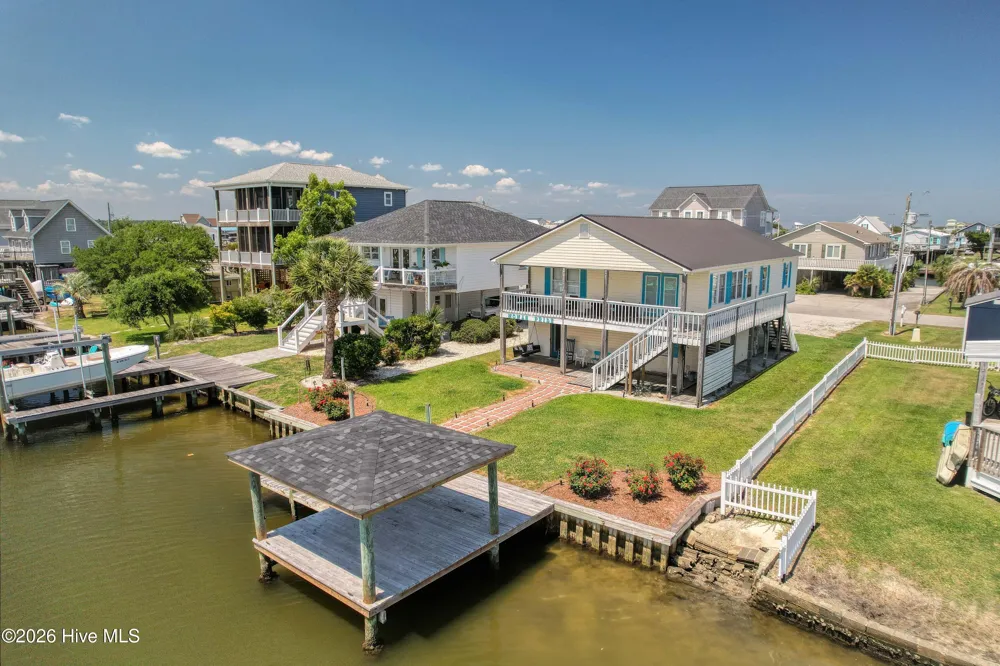 1041 1st Street Surf City, NC 28445