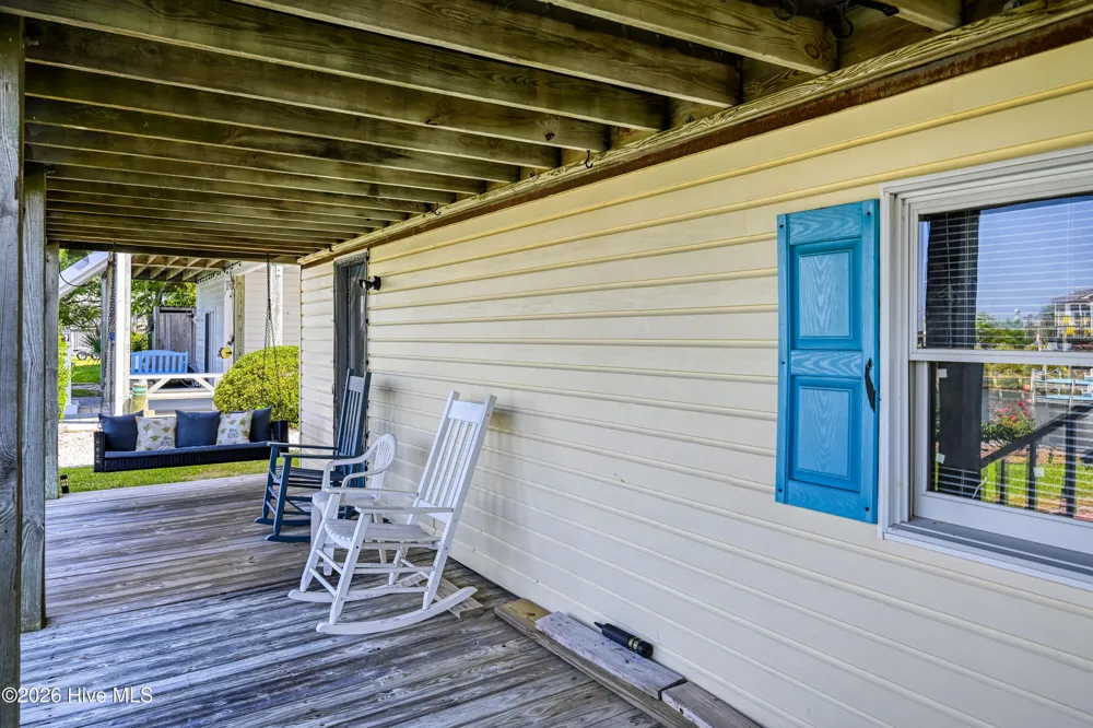 1041 1st Street Surf City, NC 28445