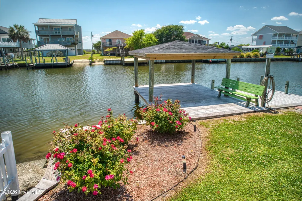 1041 1st Street Surf City, NC 28445