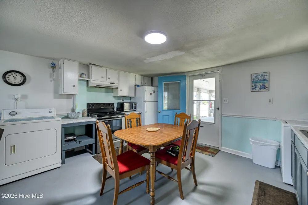 1041 1st Street Surf City, NC 28445