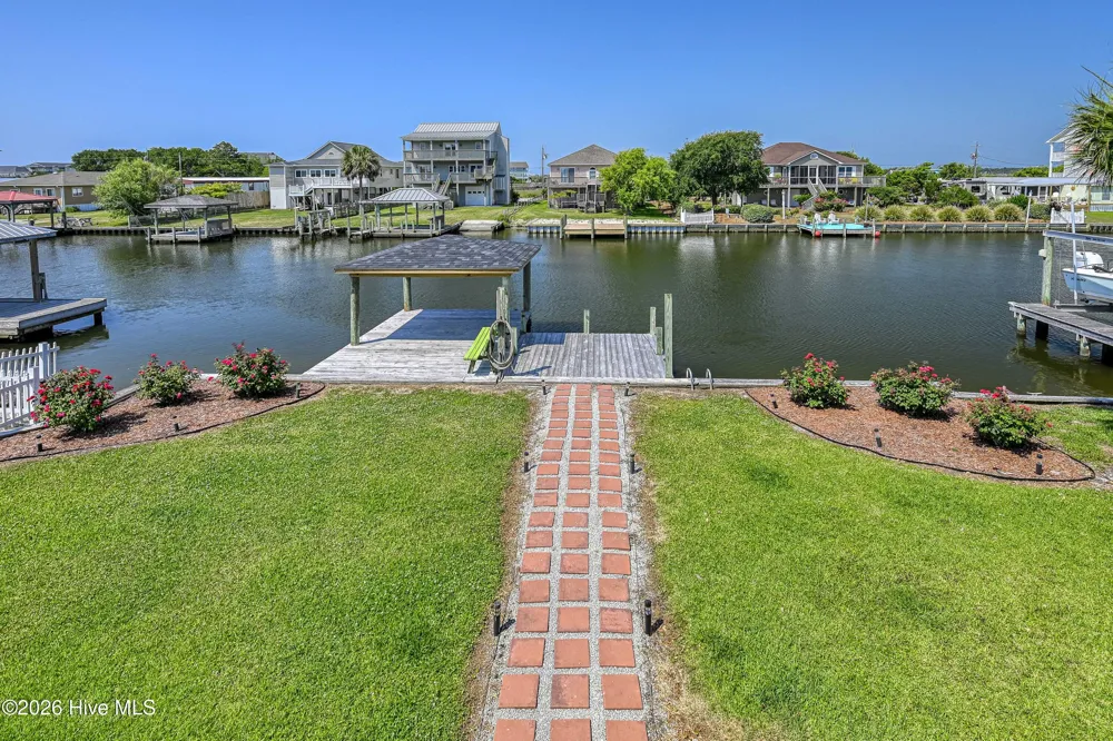 1041 1st Street Surf City, NC 28445