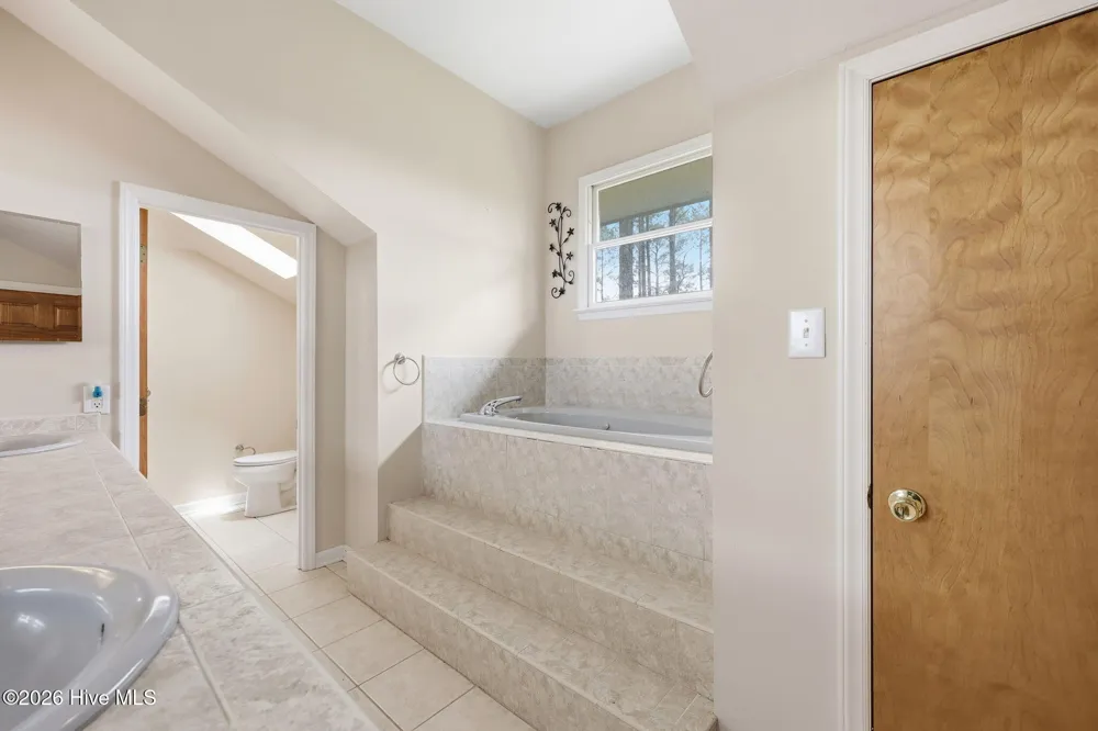134 W Dowry Creek Belhaven, NC 27810