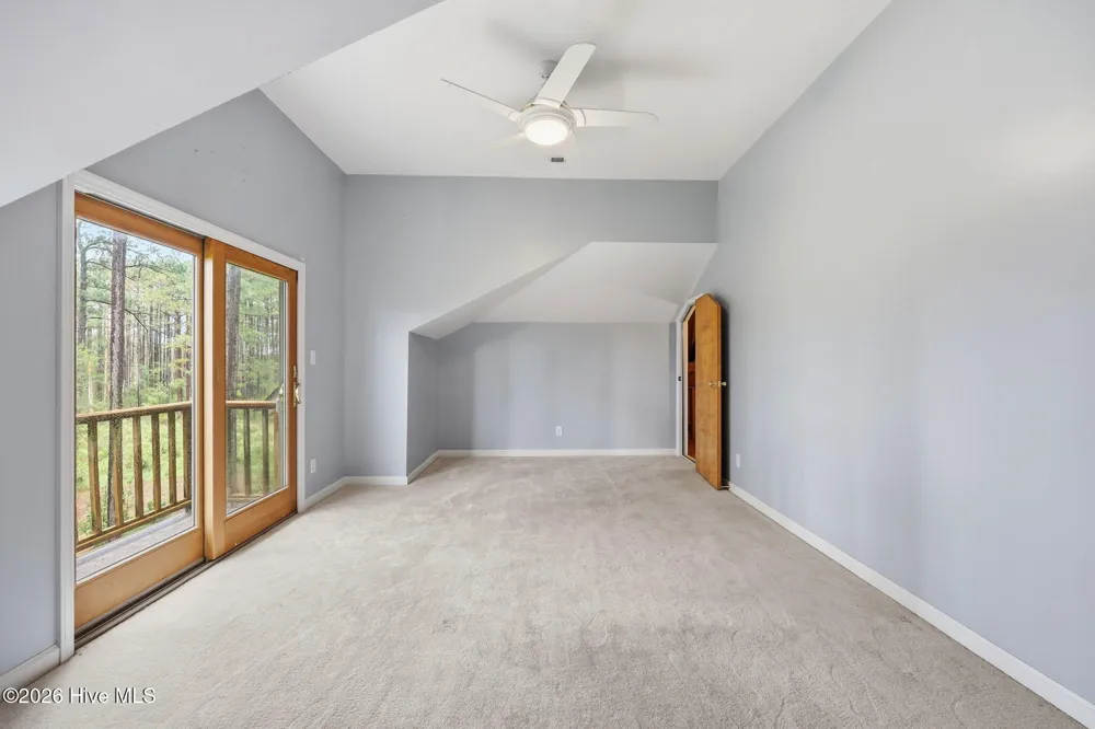 134 W Dowry Creek Belhaven, NC 27810