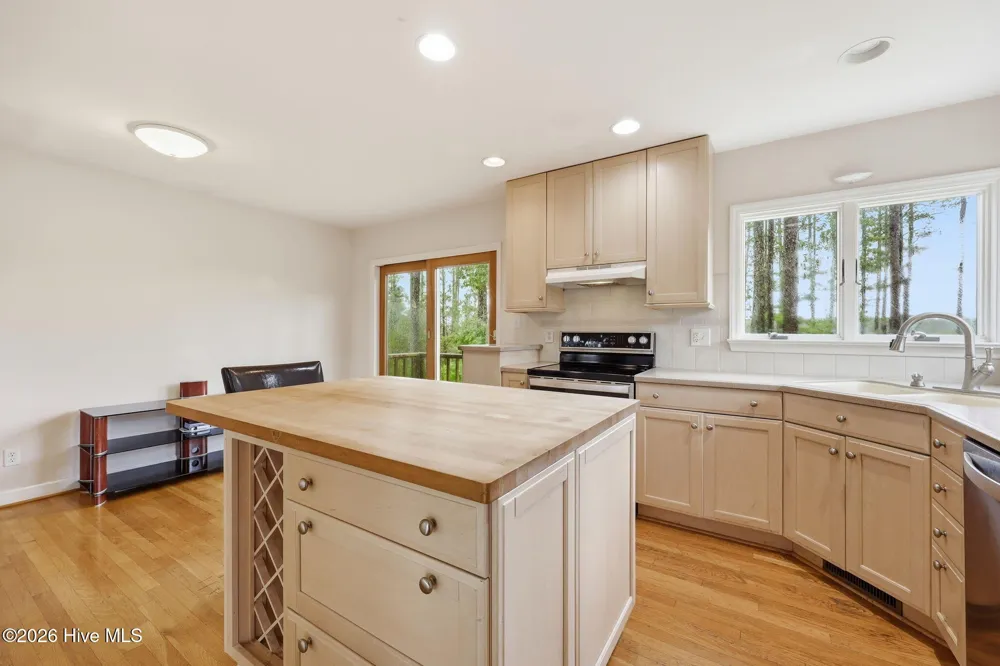 134 W Dowry Creek Belhaven, NC 27810